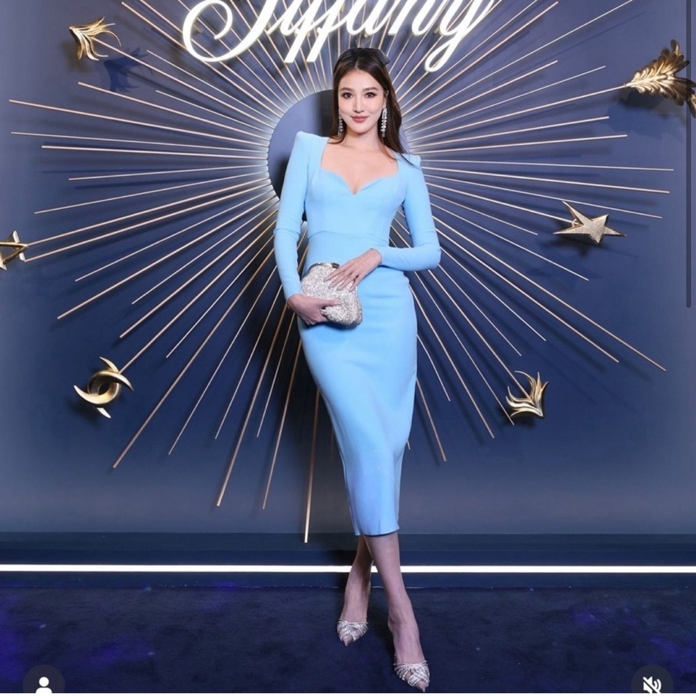 ALEX PERRY | Maren Long Sleeve Curved Sweetheart Dress Light Blue